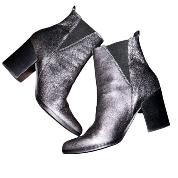 Ivanka Trump Pewter Leather Ankle Boots Size 6.5M) - Picture 3 of 8